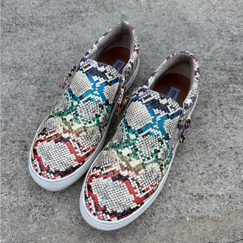 Steve Madden Multicolor Snake Print Sneakers